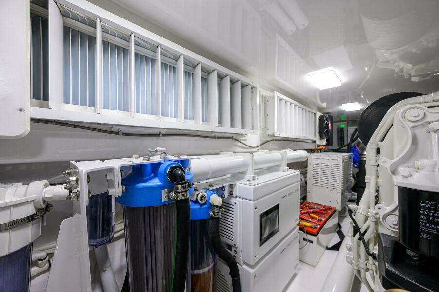 2023 Viking 64 Convertible - Engine Room 2023 Viking 64 Convertible - Engine Room
