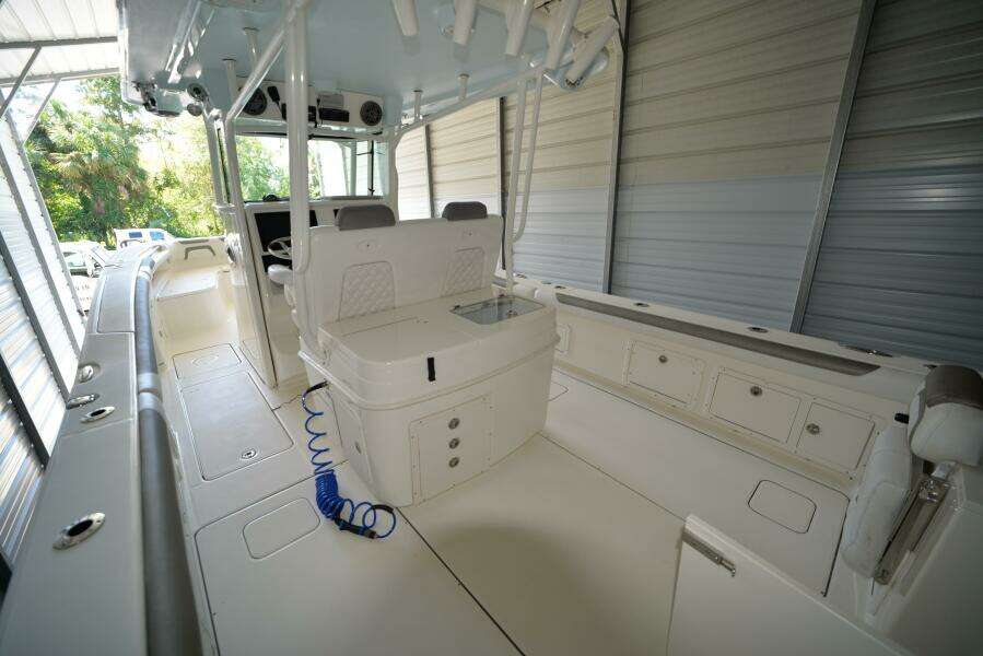 32ft World Cat Yacht For Sale