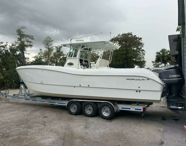 2018 World Cat 320 CC
