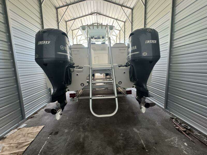 32ft World Cat Yacht For Sale