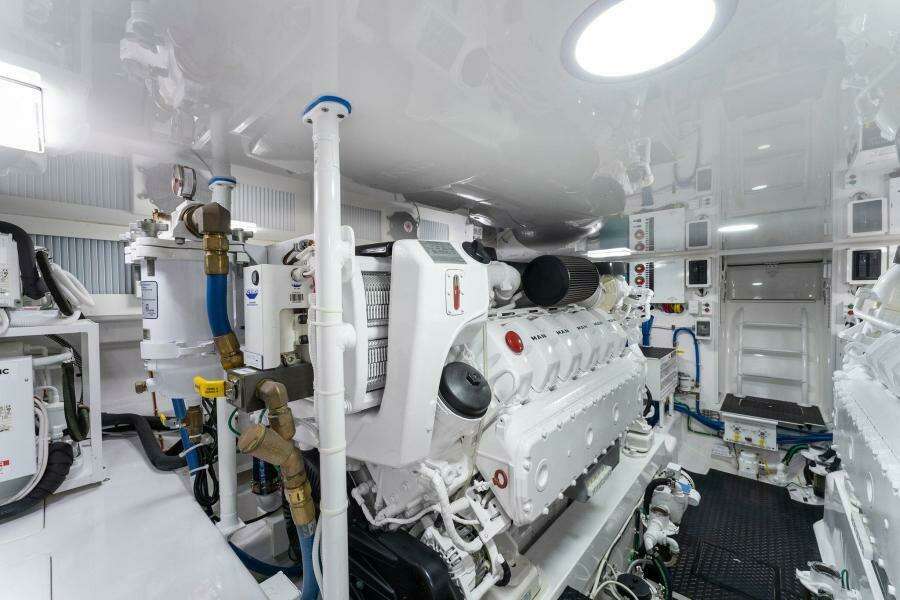 2021 Viking 54 Convertible HAMMERHEADS Engine Room