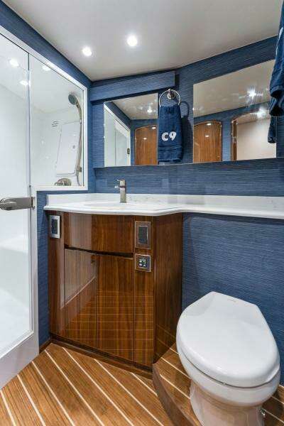 2021 Viking 54 Convertible HAMMERHEADS Master Stateroom Head