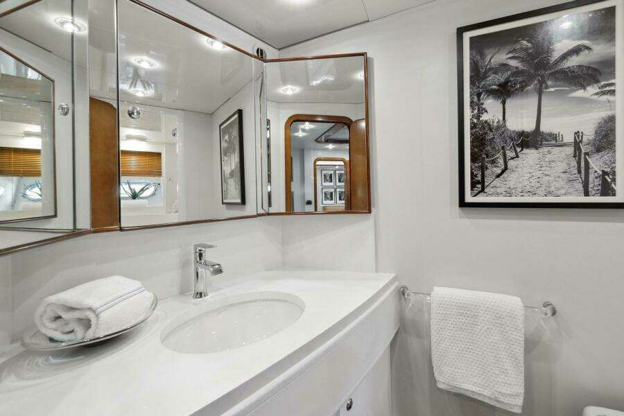 80ft Baia Yacht For Sale