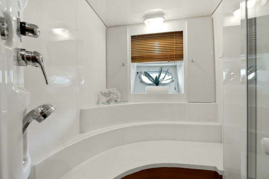 80ft Baia Yacht For Sale