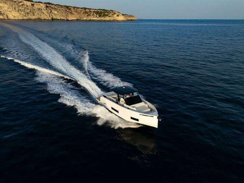 42ft De Antonio Yacht For Sale