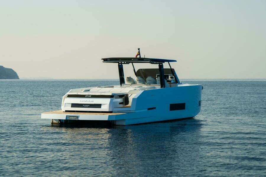 42ft De Antonio Yacht For Sale