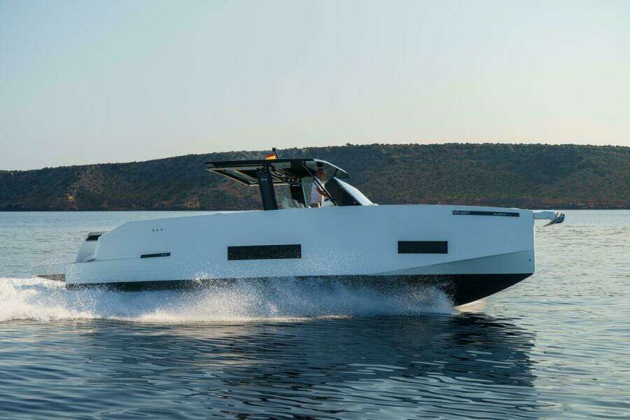 42ft De Antonio Yacht For Sale