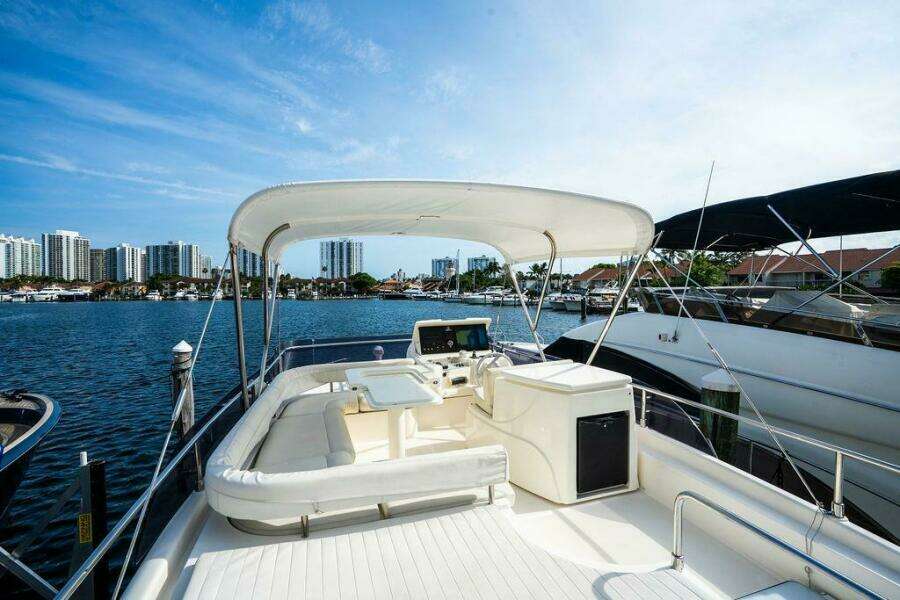 47ft Ferretti Yachts Yacht For Sale