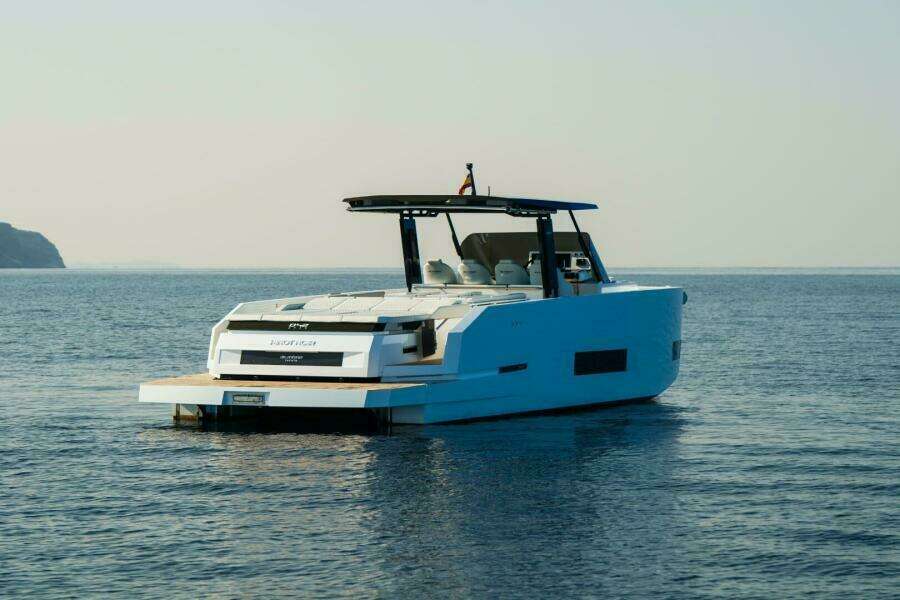 42ft De Antonio Yacht For Sale