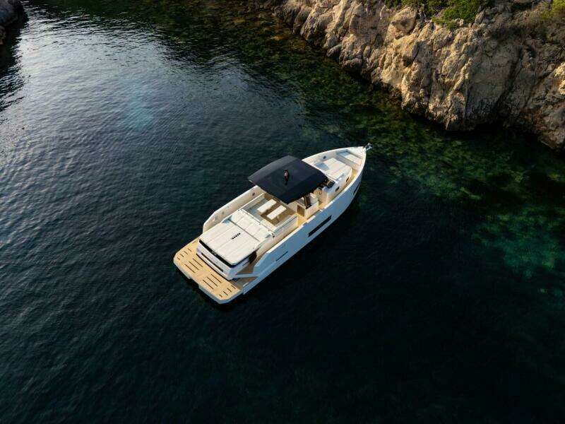 42ft De Antonio Yacht For Sale