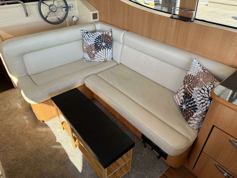 Landfall 33ft Greenline Yacht For Sale