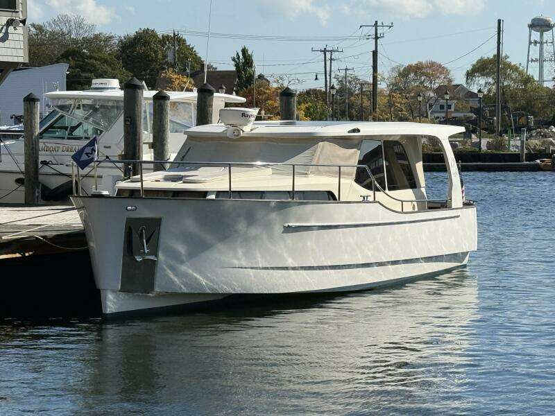 Landfall 33ft Greenline Yacht For Sale