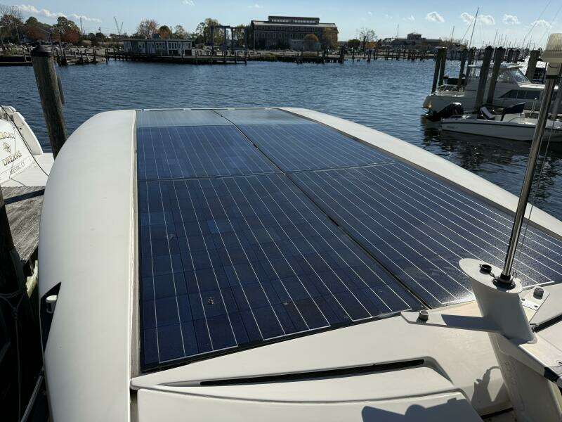 Landfall 33ft Greenline Yacht For Sale