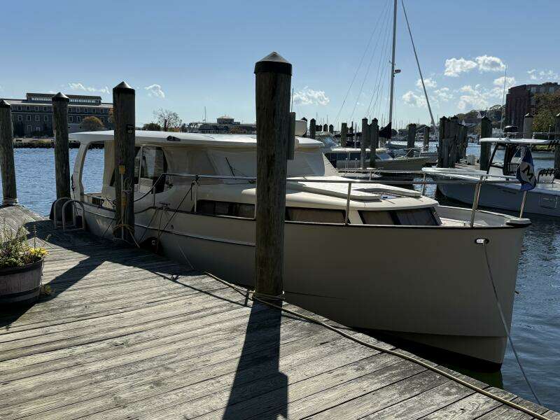 Landfall 33ft Greenline Yacht For Sale