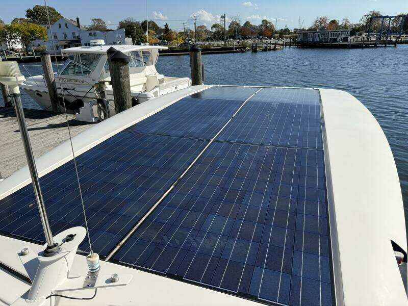 Landfall 33ft Greenline Yacht For Sale