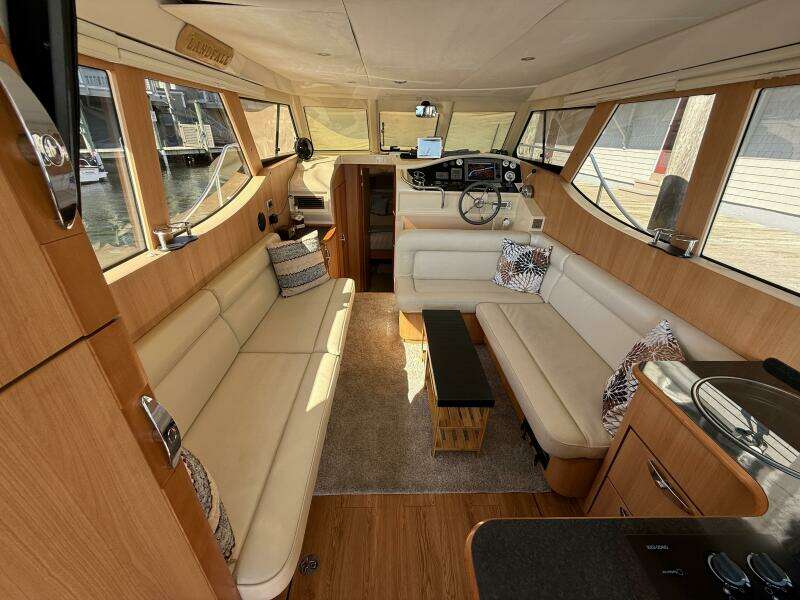 Landfall 33ft Greenline Yacht For Sale