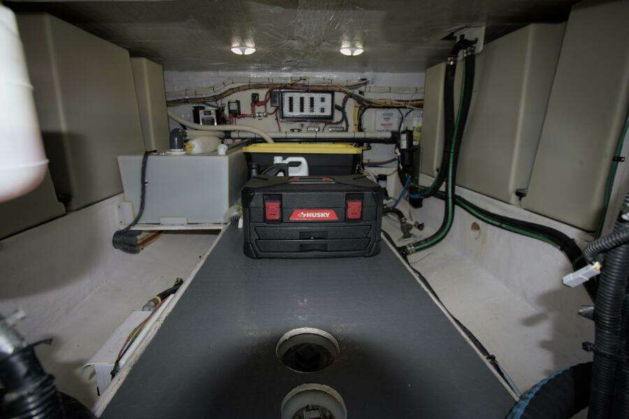 FLIGHT LEVEL ZERO 38ft Sabre Yacht For Sale FLIGHT LEVEL ZERO 38ft Sabre Yacht For Sale