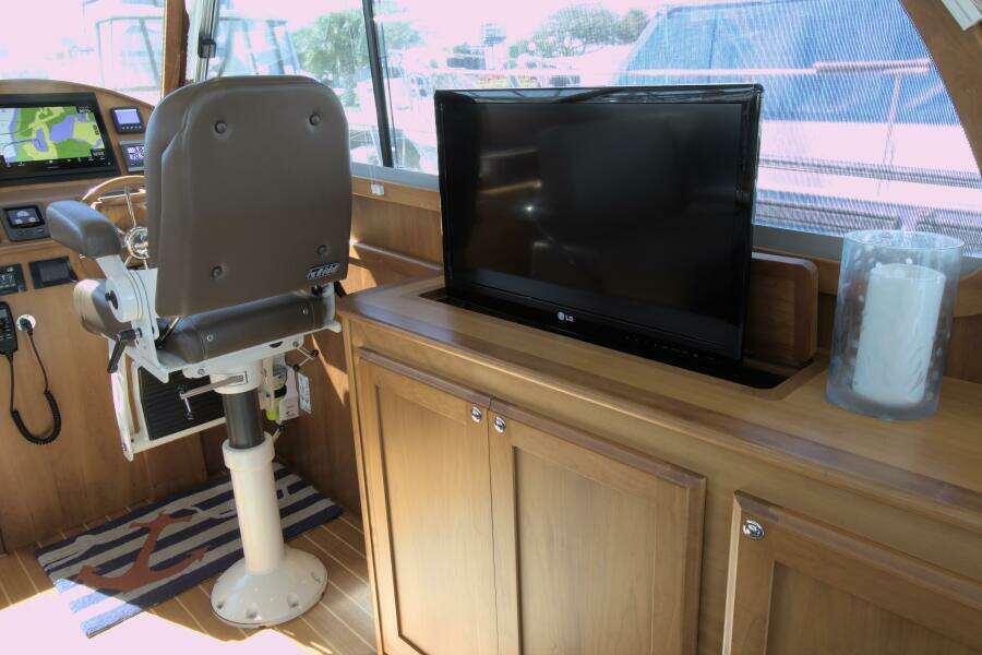 FLIGHT LEVEL ZERO 38ft Sabre Yacht For Sale FLIGHT LEVEL ZERO 38ft Sabre Yacht For Sale