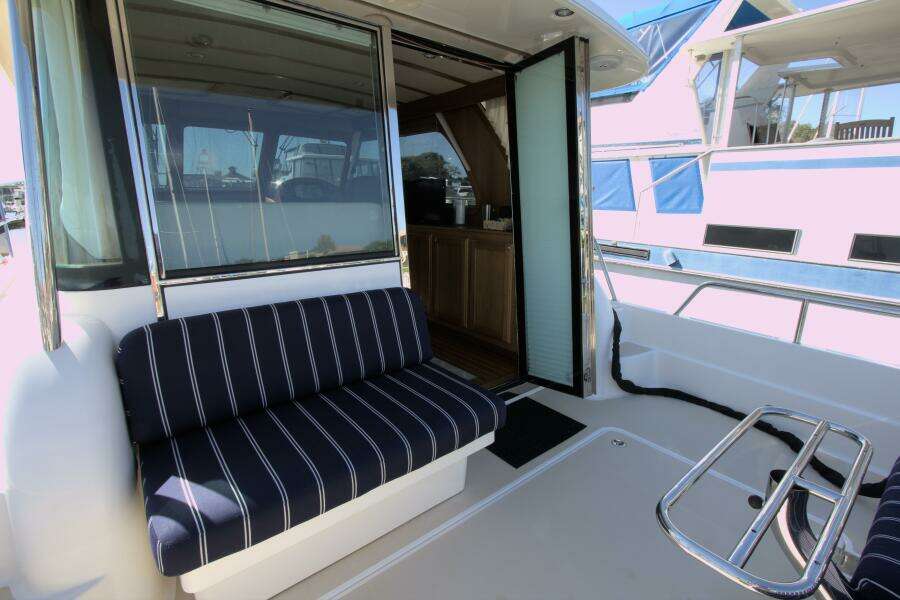 FLIGHT LEVEL ZERO 38ft Sabre Yacht For Sale FLIGHT LEVEL ZERO 38ft Sabre Yacht For Sale