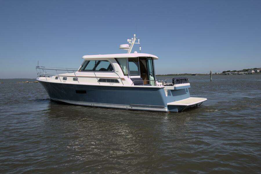 FLIGHT LEVEL ZERO 38ft Sabre Yacht For Sale FLIGHT LEVEL ZERO 38ft Sabre Yacht For Sale