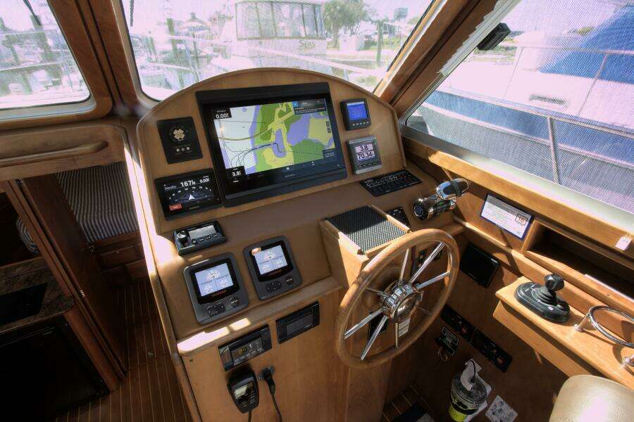 FLIGHT LEVEL ZERO 38ft Sabre Yacht For Sale FLIGHT LEVEL ZERO 38ft Sabre Yacht For Sale