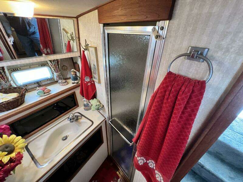 35ft Viking Yacht For Sale