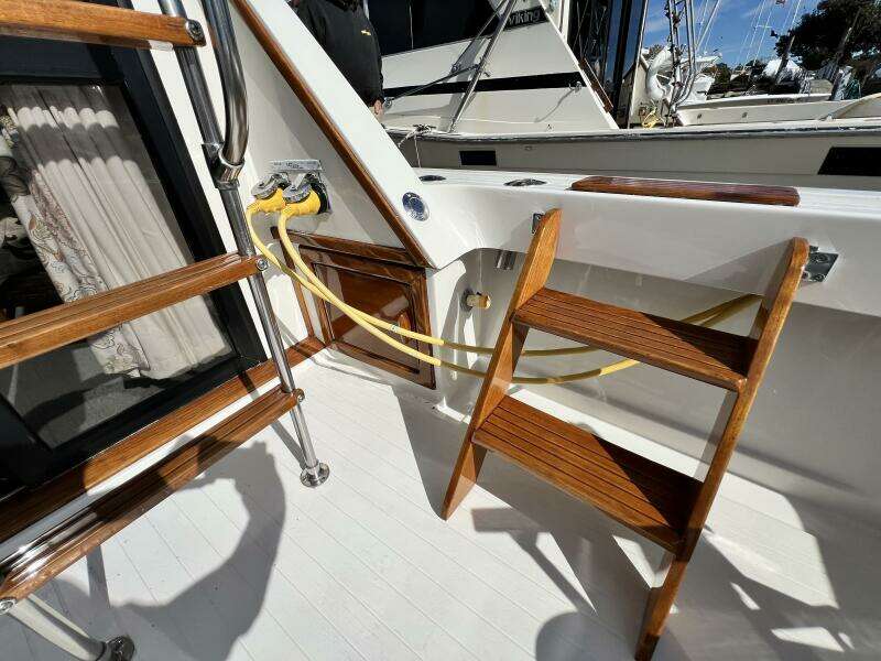 35ft Viking Yacht For Sale