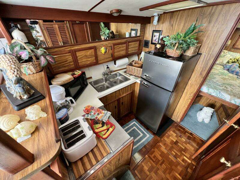 35ft Viking Yacht For Sale