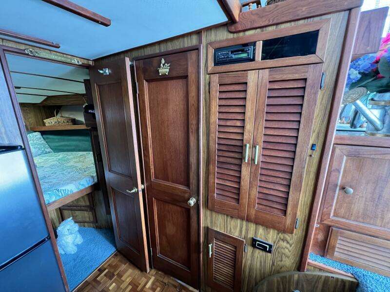 35ft Viking Yacht For Sale