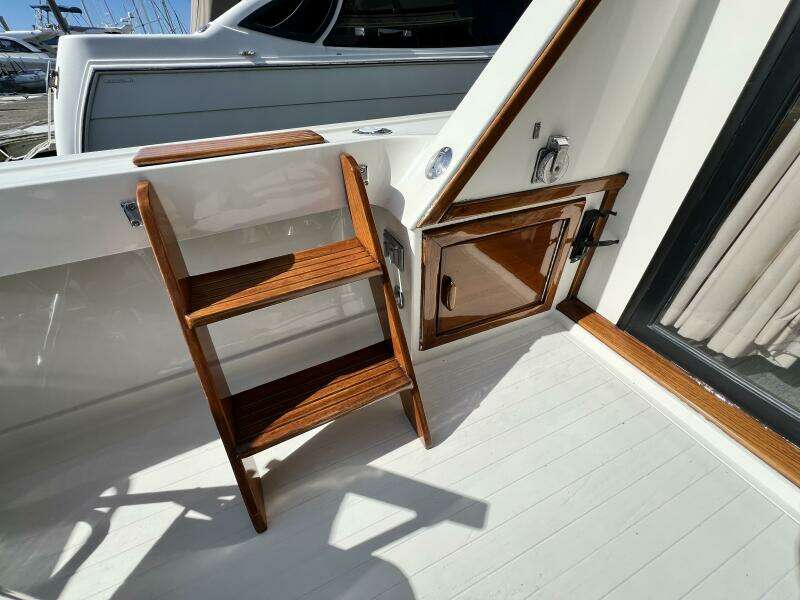 35ft Viking Yacht For Sale