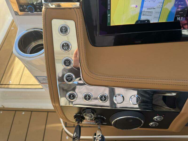 34ft Chaparral Yacht For Sale