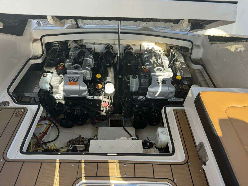 34ft Chaparral Yacht For Sale