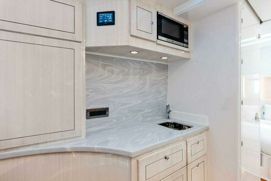 56ft HCB Yacht For Sale