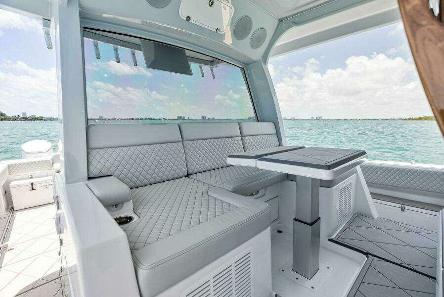 56ft HCB Yacht For Sale