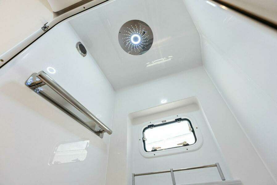 56ft HCB Yacht For Sale
