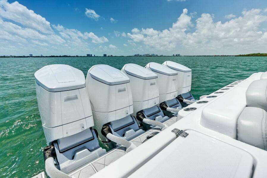 56ft HCB Yacht For Sale