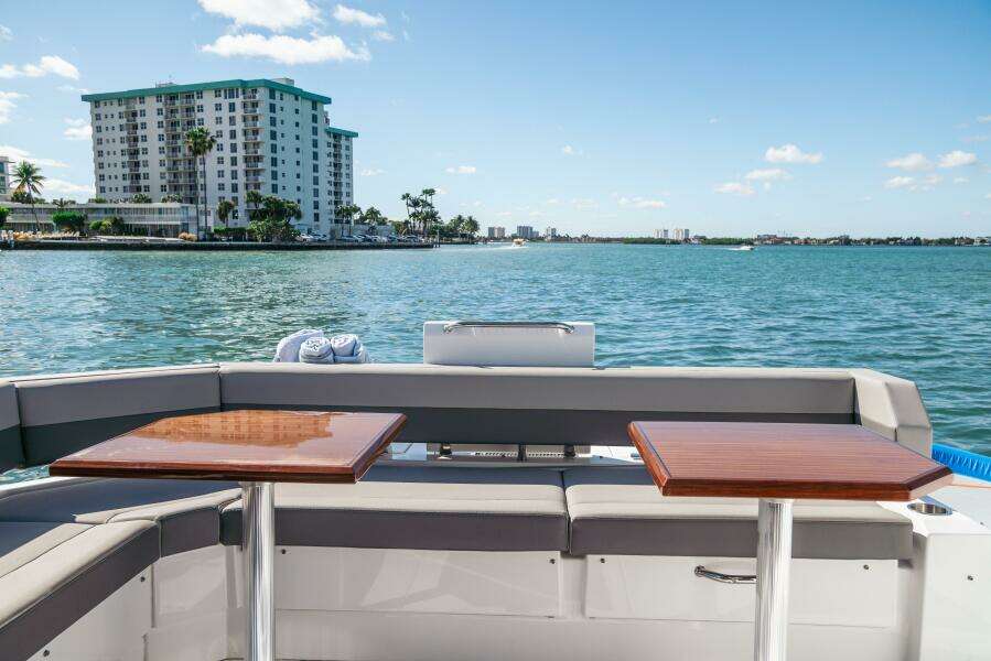 T E O 42ft Cruisers Yachts Yacht For Sale