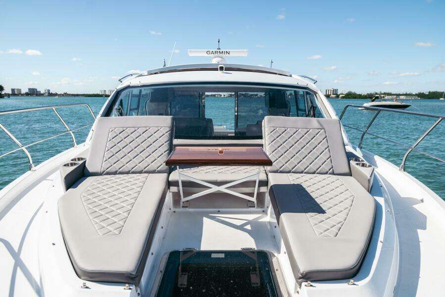T E O 42ft Cruisers Yachts Yacht For Sale