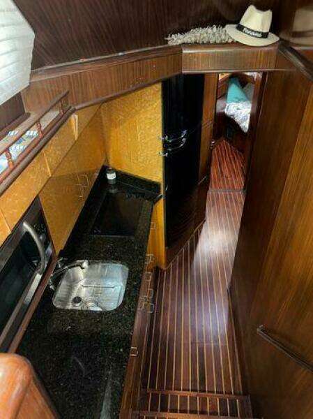 45ft Hatteras Yacht For Sale