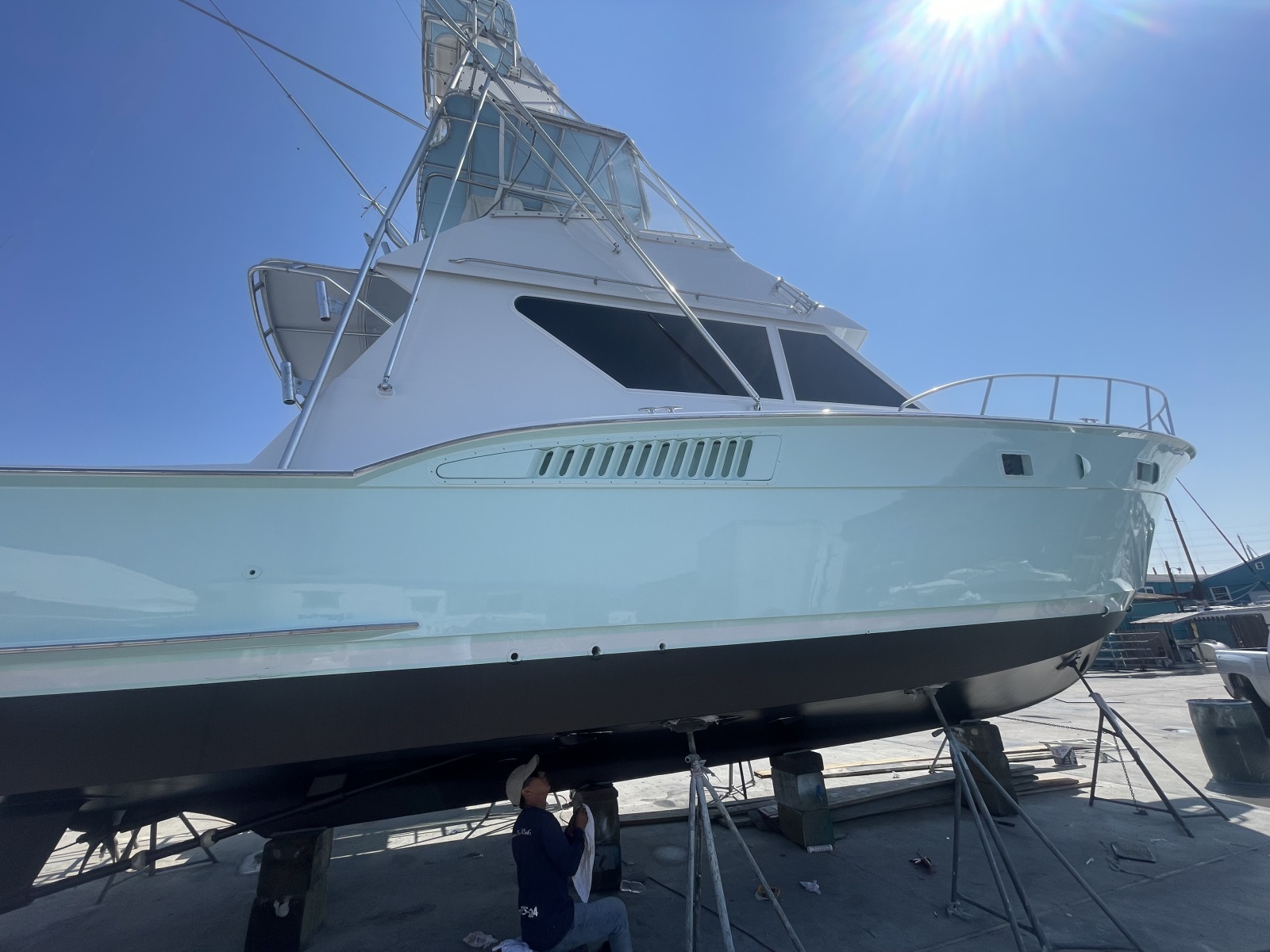 45' 1990 Hatteras 45 Convertible