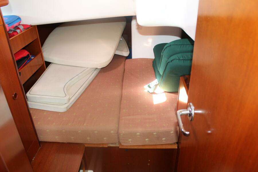41ft Beneteau Yacht For Sale