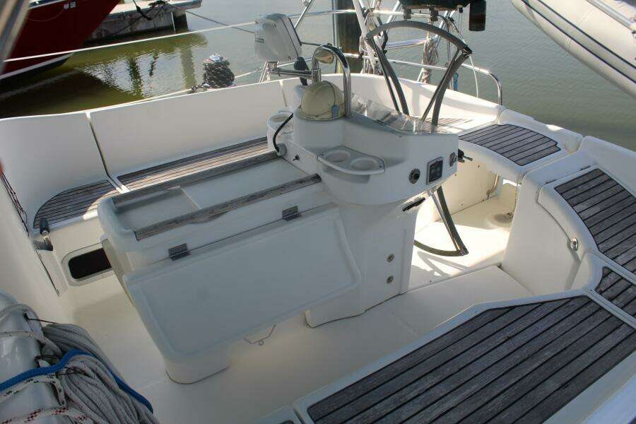 41ft Beneteau Yacht For Sale