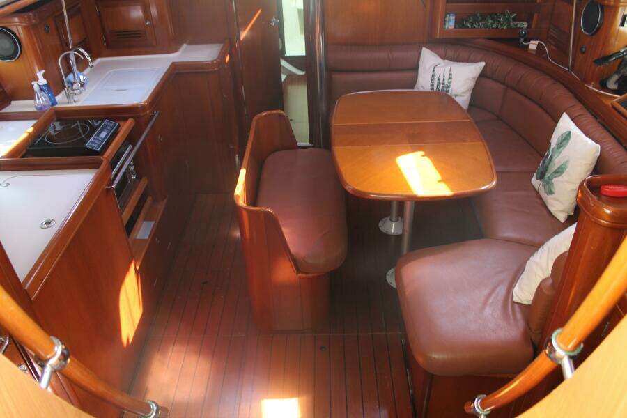 41ft Beneteau Yacht For Sale