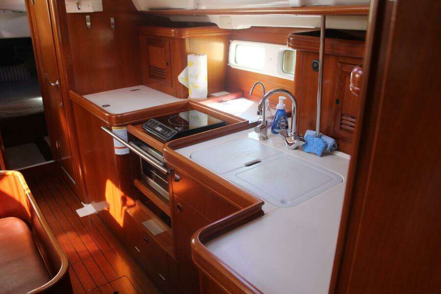 41ft Beneteau Yacht For Sale