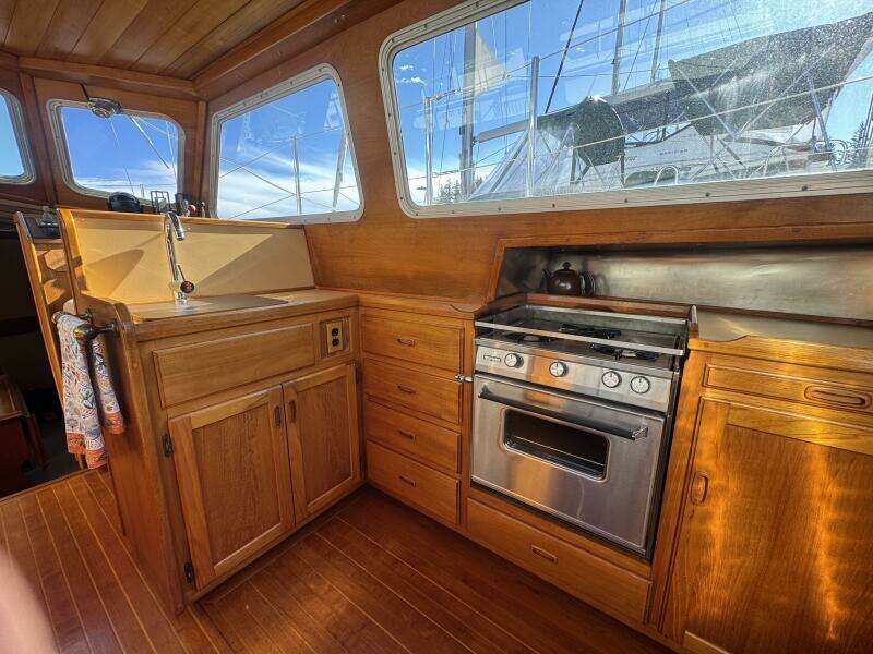 CONDOR 37ft Truant Yacht For Sale CONDOR 37ft Truant Yacht For Sale