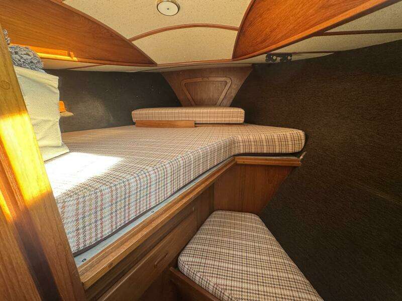 CONDOR 37ft Truant Yacht For Sale CONDOR 37ft Truant Yacht For Sale