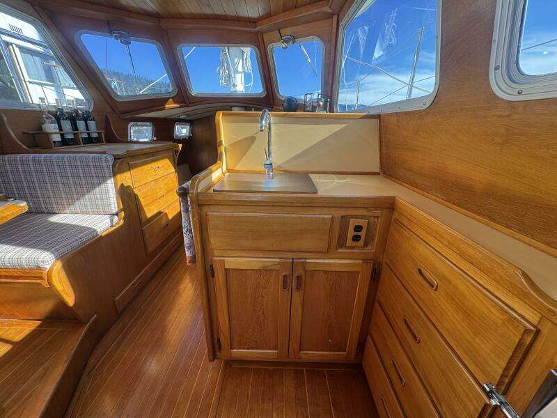 CONDOR 37ft Truant Yacht For Sale CONDOR 37ft Truant Yacht For Sale