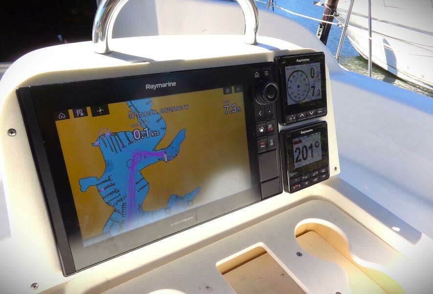 RIGEL 38ft Hunter Yacht For Sale RIGEL 38ft Hunter Yacht For Sale