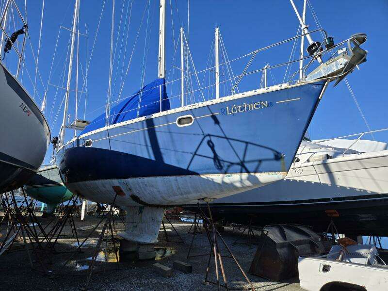 Luthien 42ft Jeanneau Yacht For Sale