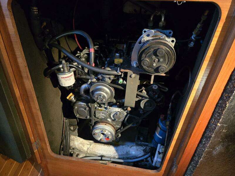 Luthien 42ft Jeanneau Yacht For Sale